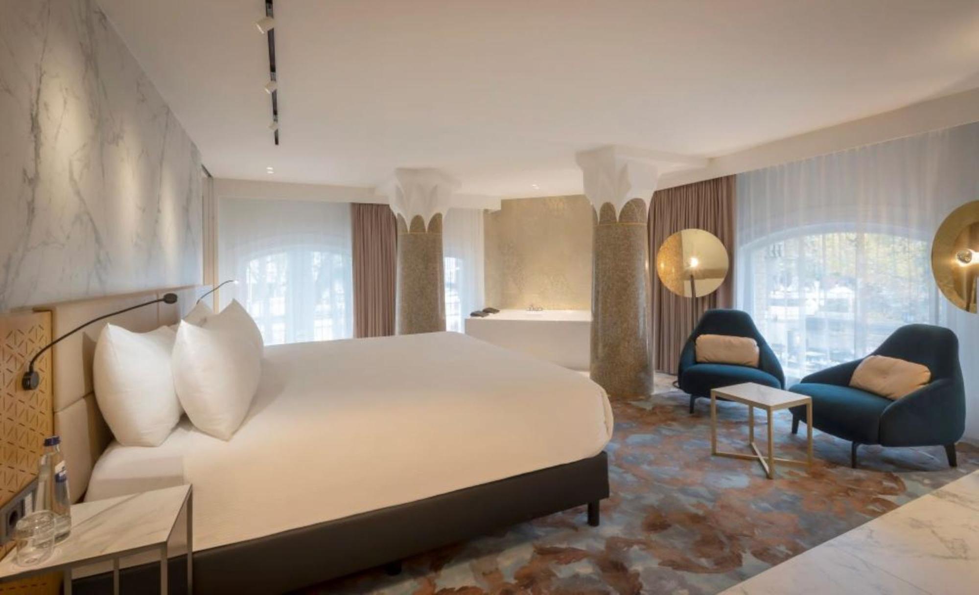 Clayton Hotel Amsterdam American Exteriör bild